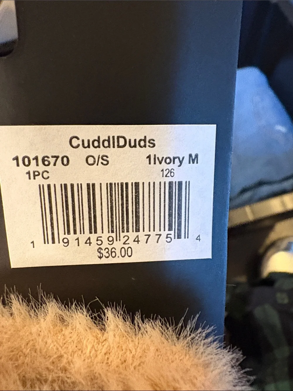 Cuddl Duds Two-Tone Faux Fur Fingerless Mittens in Beige and White